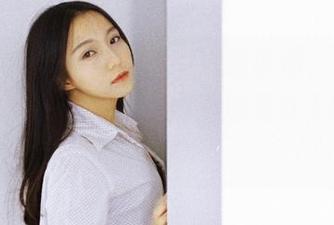 GIRLT果团网 - 有没有人告诉你,周妍希照的写真真心无圣光,更像是女王的私密房间?