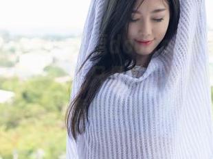 IMiss爱蜜社 - 逗逗doudou裸足图集,线上来瞧瞧:这不只是脚,更多的是那种随意的态度。