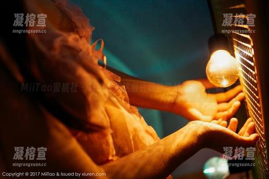 MiiTao蜜桃社 - 只想收藏这组豆瓣酱学妹的美图，认真了。