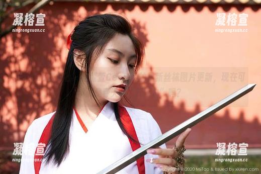 MiiTao蜜桃社 - 陆萱萱Cecilia的最新丝袜图片更新，现在可以说是春天的“开场白”吗？