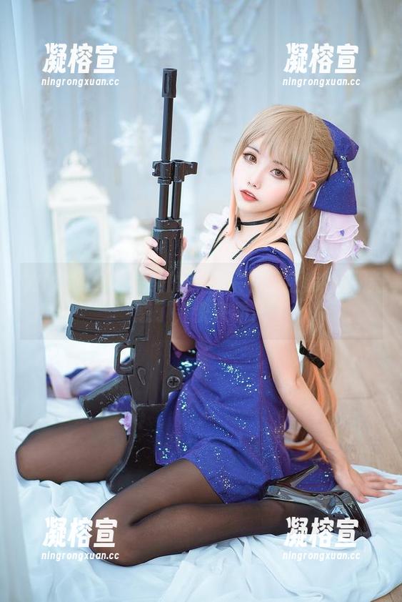 Momoko葵葵 被Momoko葵葵的黑枪呆礼服全套图片迷惑了,快来看!