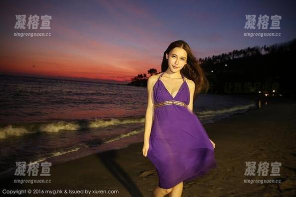 MyGirl美媛馆 - 这组子纯儿Annie的泳池图片，让我想起小鱼儿在水里翻腾…