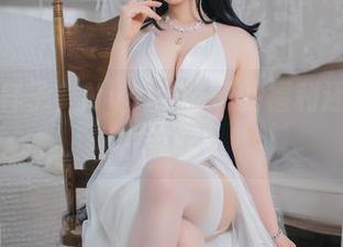 镂空的样子,Nyako喵子的福利还能更直白点吗?