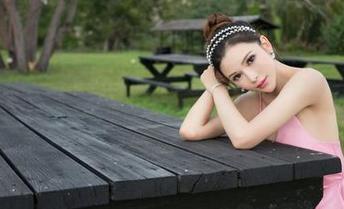 TGOD推女神 - 尤美Yumi睡衣美图精选,不懂为啥看到后,脑子里冒出那么多奇奇怪怪的想法