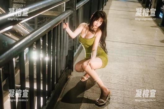 Tina很妖孽呀的短裤写真，激发了我对172个生活疑问的探究。