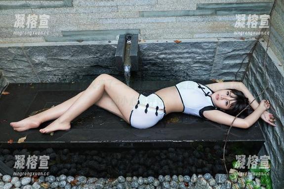 TuiGirl - 赵惟依又来了一组姐妹们必看美图自拍，精选让人惊的小心脏怦怦。