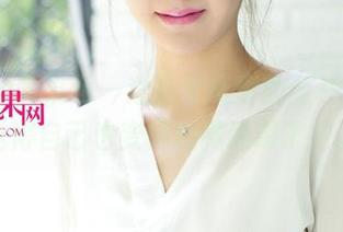 UGirls尤果网 - 透过谭晓彤的照片,隐隐觉得自己也变得稍微透明了些。