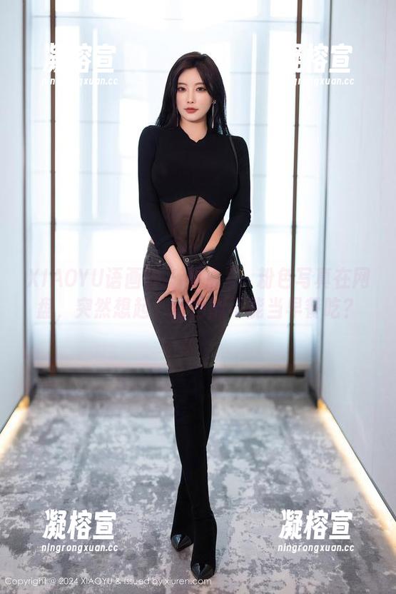 XIAOYU语画界 - 梦心玥：粉色写真在网盘，突然想起，粉色能不能当早餐吃？