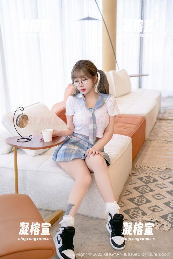 XINGYAN星颜社 - Emily尹菲的私房写真，是内衣还是美丽的负担？