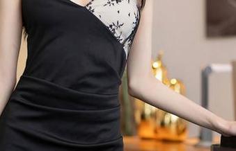 Xiuren秀人网 - 调味品和镜头都加点料，杜花花的厨娘高清照片给你不一样的舌尖体验！