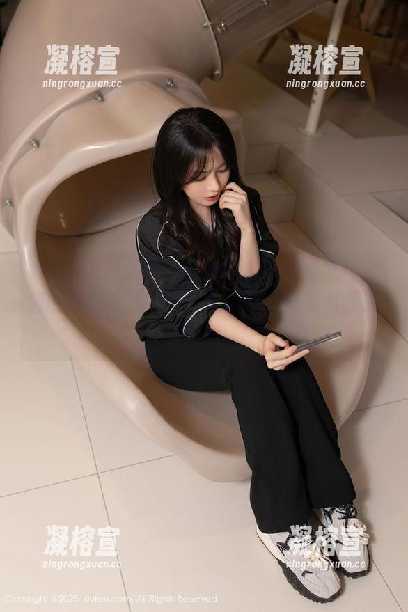 Xiuren秀人网 - 轻松一刻：林文文与和服的高清美图，每一帧都在慢慢吸引我的眼球。