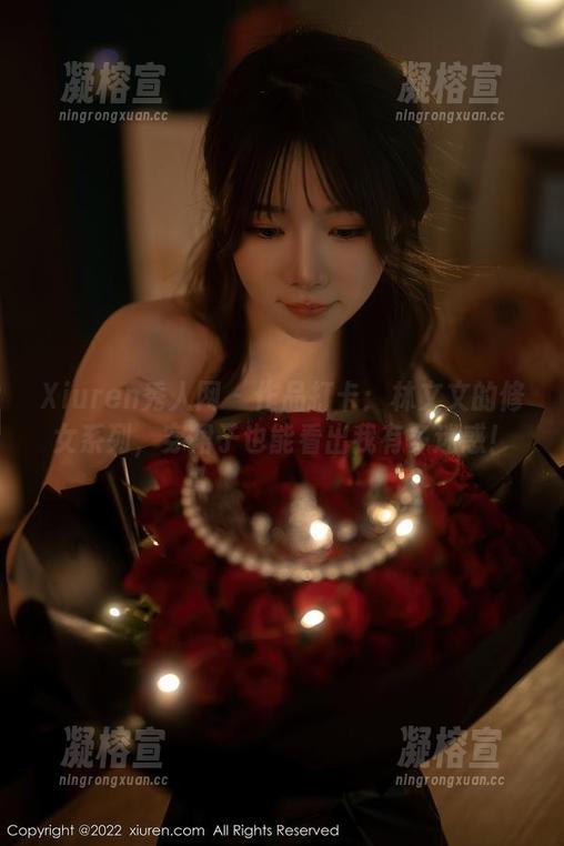Xiuren秀人网-林文文 Xiuren秀人网 - 作品打卡:林文文的修女系列,穿裙子也能看出我有多迷惑!