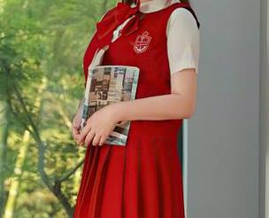 Xiuren秀人网 - 在燕甘甘的私拍旗袍图集中,似乎每一缕织锦都在低语,你听见了吗?