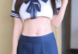 Xiuren秀人网 - 无圣光照耀,菲菲吃不胖短裤下的点滴戏谑