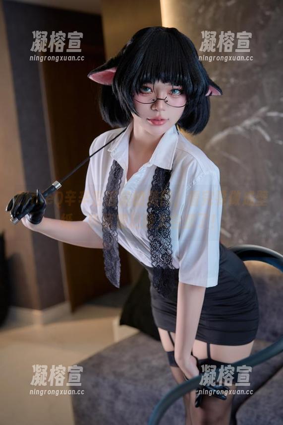 ZinieQ辛辛苦苦拍的美图，看完要做成壁纸，毕竟索尼娅太会撩了！