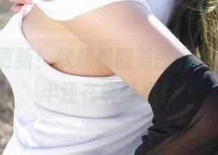 aiss - 更新!欣杨和服美图亮相,看到一半还在说哇哦!