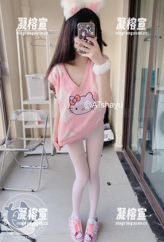 at鲨鱼的女仆写真，竟然让人想起了我的小时候…