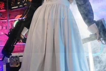 全套好戏:Miko酱把甜心女仆演成了女侠,你敢信这设定?