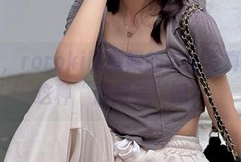 更新啦,roroki骷髅姬的白丝写真,喜欢这种“阴间美”吗?