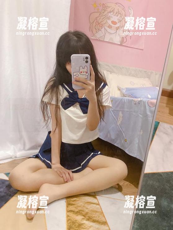 usejan蓝蓝 usejan蓝蓝的短裤,平凡中藏着不平凡的福利,图片里自有深意!