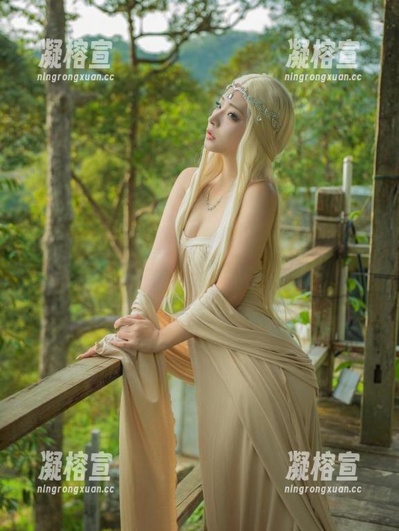 yuuhui玉汇 送你一份yuuhui玉汇的纯白,没有门槛!只需一颗幽默的心,免费图包随便拿!