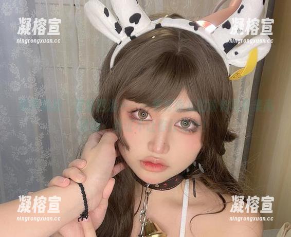笑声飘扬，芳香四溢——一笑芳香沁的瑜伽写真集高清版，保证不让你打瞌睡！