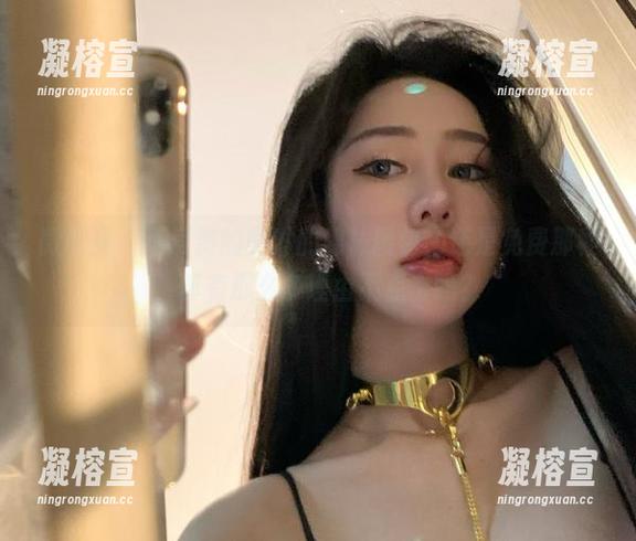 不爱笑的赛琳 微密圈 - 不爱笑的赛琳的棉袜图包,还是免费那种,真有那么多理由不点击吗?