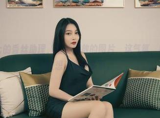 丽柜 - 小七的香丝助理,最新释放的图片,这气氛,哇……让我联想起来很多事。
