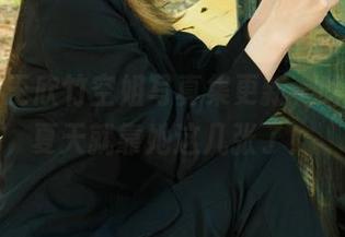 丽柜 - 王欣竹空姐写真集更新，哈，你的夏天就靠她这几张了！