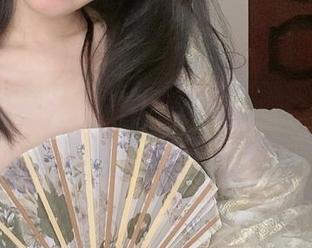 倦倦喵白睡衣,毫不掩饰的“原图”诱惑,这资源也太佛系了吧。