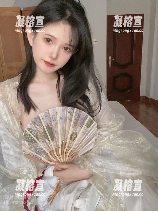 倦倦喵白睡衣，毫不掩饰的“原图”诱惑，这资源也太佛系了吧。
