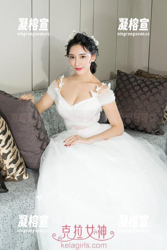 克拉女神 - 妮子的油亮合集：光滑到可以滑冰！