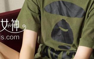 克拉女神 - 全套熙妍的夏日闲趣,时而冷静,时而让我想起沙滩上的冰淇淋。