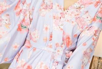 克拉女神 - 芝月的美腿很帅气,这照片合集里写满神秘,她的每一条腿似乎都有话要说。