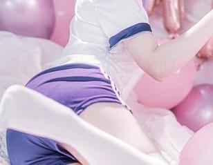 那些高清照片,六二二同学的秘书魅力一览无余。