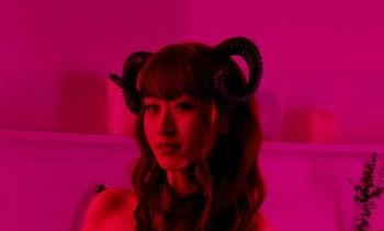 北哥完全OK的红光魅魔套图,想了想这得加多少魔法,才能拍出来这么炫!