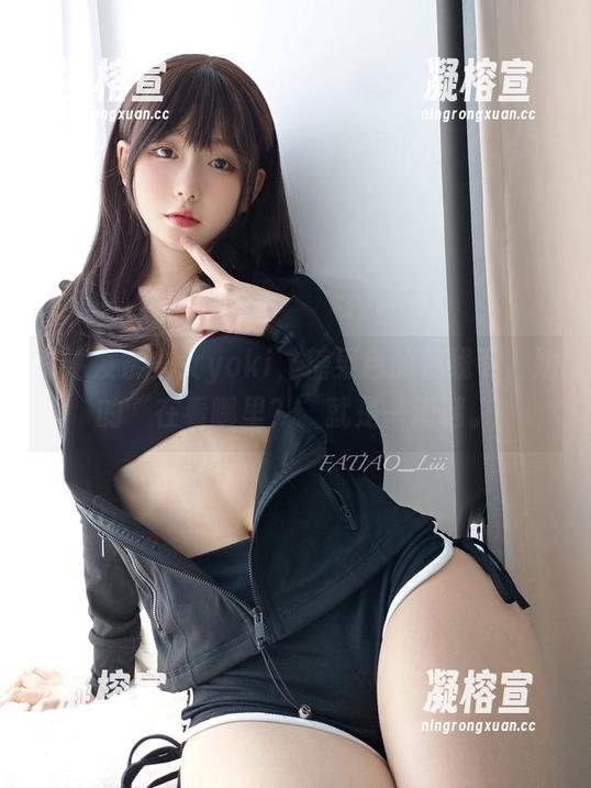 发条少女yoki 高清发条少女yoki,糖果色的视线下,她的“在看哪里?”就是一道谜。