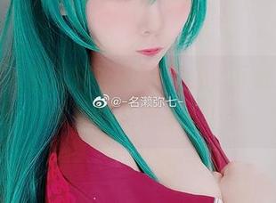 名赖弥七在泳衣中大搞创意,下载这组写真,钱花得不亏!
