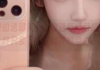 啾小妍的透明美图，穿透每一层想法，最终只余下不可捉摸的空白～