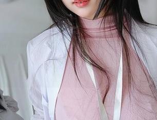 女主K的私房时间:害羞妹妹与镜头的暖心互动,图包里有新发现!
