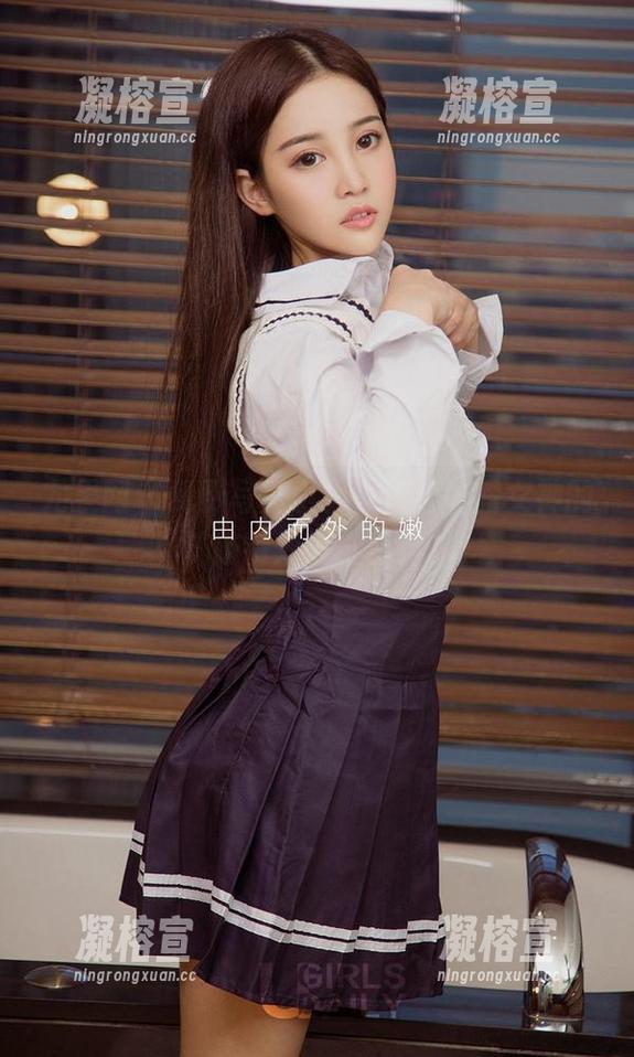 尤果网-娜露 尤果网 - 免费写真小强,捧着娜露女神的“洗脑特效镀金秘籍”!