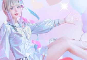 “尤猫醒醒ovo”连带了豹纹作品,免费欣赏,像一场未完的秀。