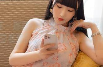 尤蜜荟 - 娜露selena给你来点鲜艳的镂空私房图集,别说我没警告你