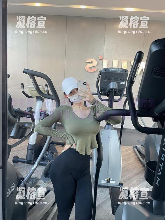 左公子666 微密圈 - 左公子666海边写真集:原图里的威风凛凛和后面默默捡崩的我!