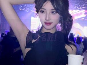 怡子yiii在线展示,她的长腿也算是一道风景名胜!