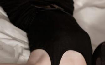 推女神 - “为什么施忆佳Kitty酱的黑色总让我想多?写真集快来个解释!”资源只想抓着我的眼球,哈哈。