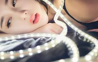 推女神 - 梁莹Sugar的户外美图,私房气息扑面而来,快点再来一组。