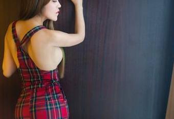 推女郎 - 欢迎来到赵纹清的职场:图集里的秘书与众不同