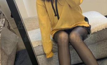 微密圈 - 在运动中,提袜少女的最新写真集:袜子是我最好的搭档!