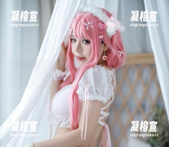 看到无颜小天使wy的夏天原图，在线神情变得复杂了…
